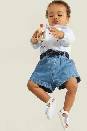KIABI Girls Mid-Rise Cotton Denim Shorts