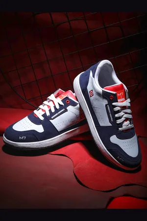 Metronaut Men Marvel Series Captain America Character Lace Up Lightweight Sneakers