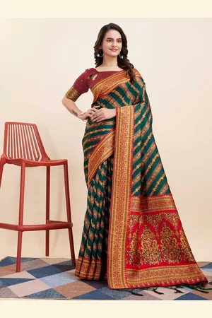 VAIRAGEE Ethnic Motifs Woven Design Zari Banarasi Saree With Tassels
