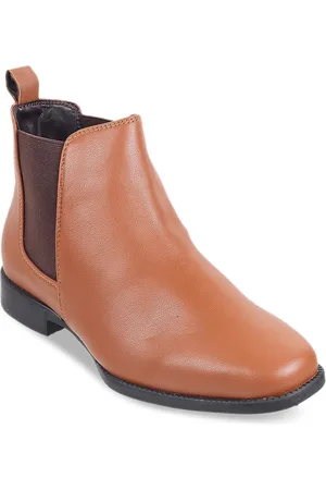 Metro Square Toe Mid-Top Chelsea Boots