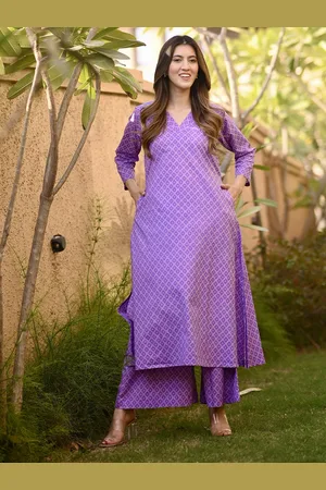 DIMPLE DESIGN STUDIO Bandhani Printed Pure Cotton V-Neck Straight Kurta With Pant