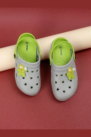 Max Collection Boys Self Design Clogs