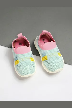 Max Collection Girls Textured Slip-On Running Shoes