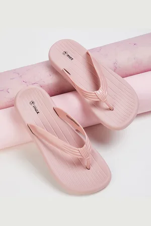 Max Collection Women Textured Thong Flip-Flops