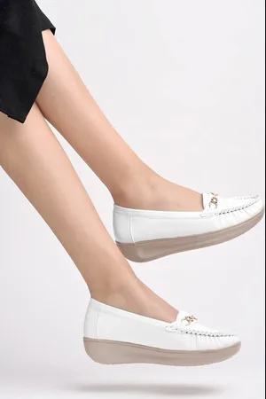 Shoetopia Women Lightweight Comfort Insole Contrast Sole Slip-On Sneakers