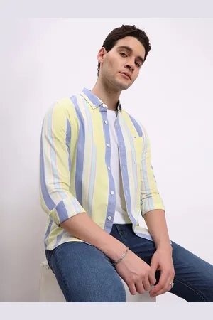 Lee Men Slim Fit Vertical Striped Pure Cotton Casual Shirt
