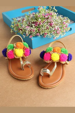 LIL PITAARA Girls Textured One Toe Flats