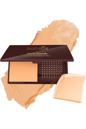 BIOTIQUE NATURAL MAKEUP Diva Touch Creamy Oatmeal Satin Smooth Skin 3-in-1 Compact C102