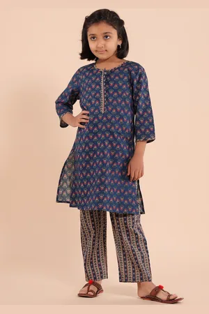 Sangria Girls Floral Printed Pure Cotton Round Neck Kurta With Trousers