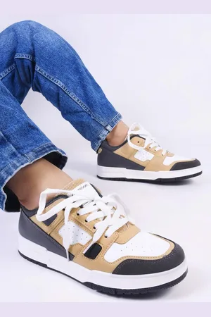 THE WHITE POLE Men Colourblocked Lightweight Memory Foam Sneakers