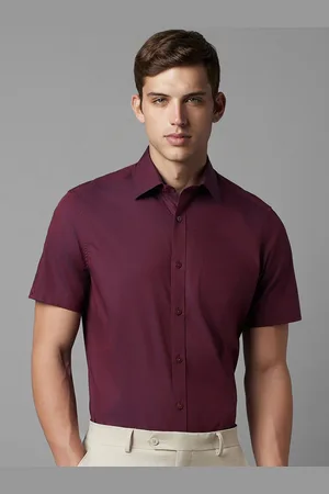 Louis Philippe Classic Fit Spread Collar Chest Pocket Short Sleeves Cotton Formal Shirt