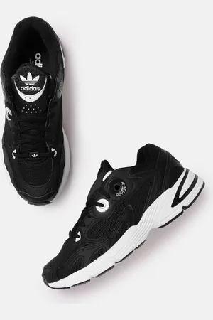 adidas Women Woven Design Astir Sneakers