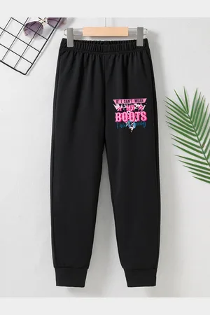 Stylecast Girls Black Mid Rise Typography Printed Joggers