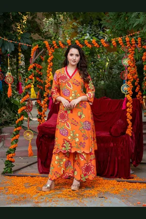 Ambraee Ethnic Floral Printed Straight Kurta With Palazzos