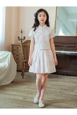Stylecast Girls Printed Top With Skirt