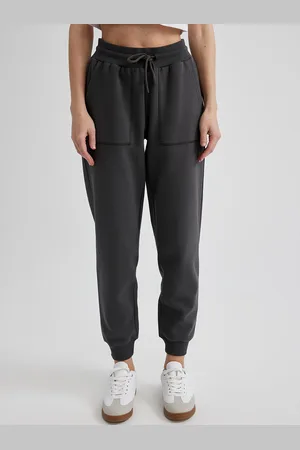 DeFacto Women Mid-Rise Regular Fit Joggers