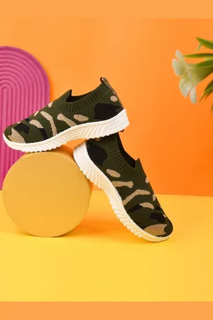 YK Boys Printed Slip-On Sneakers