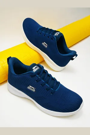 Slazenger Men Textured Flyknit Lace-Up Running Shoes