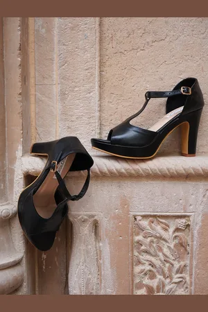 Corsica Buckle Detailed Block Heels