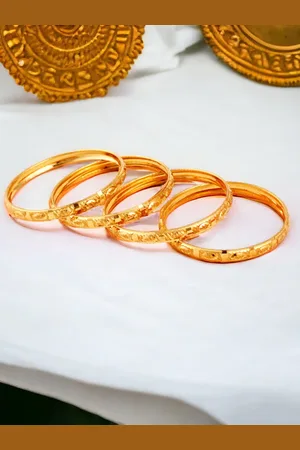 The Pari Set Of 4 Gold-Plated Bangles
