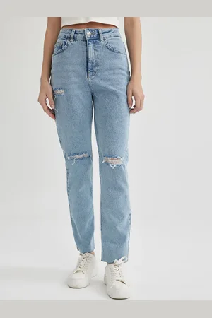 DeFacto Women Mildly Distressed Mid-Rise Stretchable Jeans