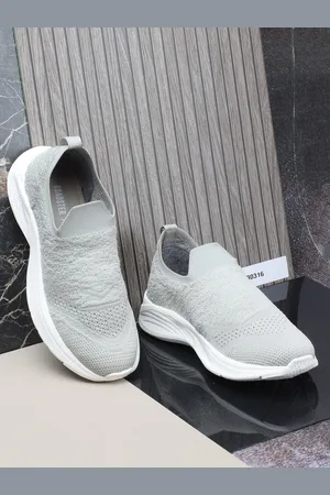 Roadster 2024 slip ons