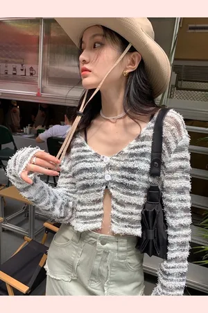 Stylecast Girls White Horizontal Stripes V-Neck Long Sleeves Regular Crop Top