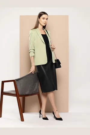 Invictus Women Regular Fit Formal Blazer