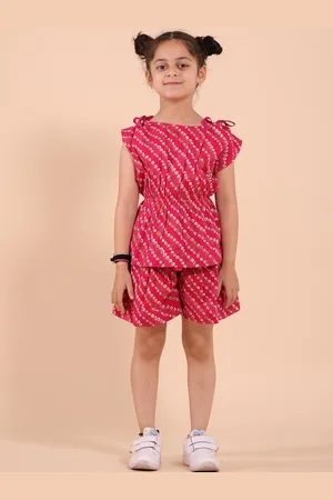 Sangria Girls Leheriya Dyed Pure Cotton Top with Shorts