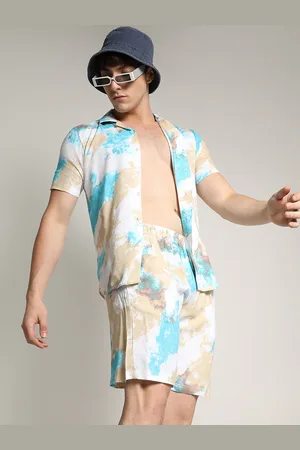 Campus White Dyed Lapel Collar Shirt & Mid-Rise Shorts