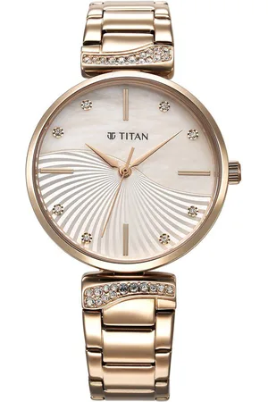 Titan Women Mother of Pearl Dial Stainless Steel Bracelet Style Straps Analogue Watch 95237WM02
