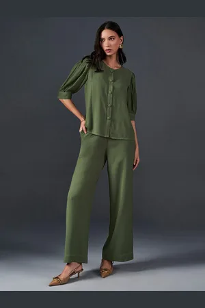 AND Puff Sleeves Top With Trousers