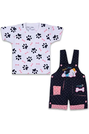 Wish Karo Boys Graphic Printed T-shirt with Dungarees