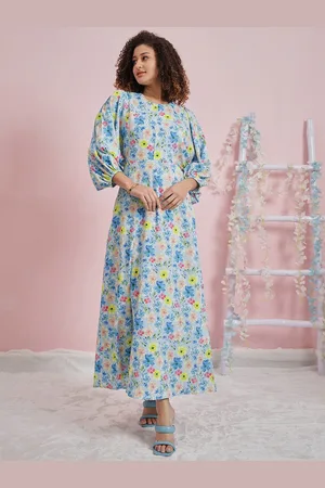 ATHENA Floral Printed Round Neck Three-Quarter Sleeves Flutter Sleeve Crepe Maxi Dress
