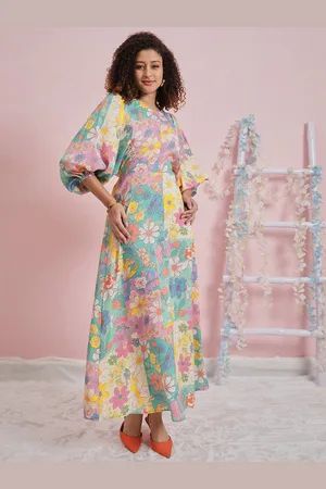 ATHENA Floral Printed Round Neck Three-Quarter Sleeves Flutter Sleeve Crepe Maxi Dress