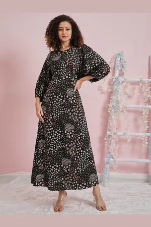 ATHENA Floral Printed Flutter Sleeve Crepe Maxi Dress