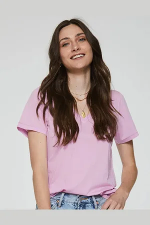 Color Capital V-Neck Short Sleeves Top