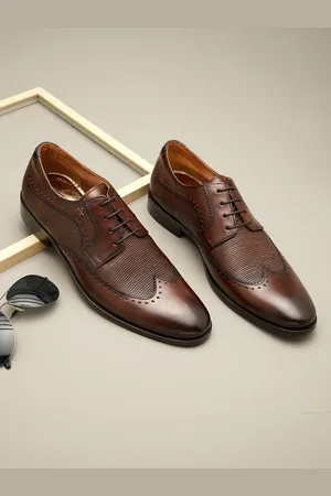 Arrow Men Textured Boulder Formal Leather Derbys