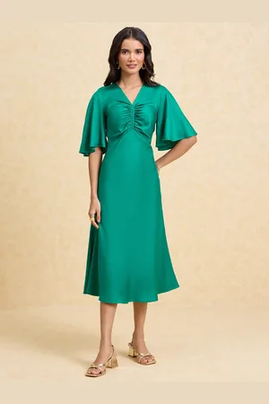 20Dresses Green V-Neck Flared Sleeve Gathered A-Line Midi Dress