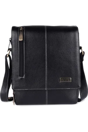 HAMMONDS FLYCATCHER Leather Structured Sling Bag