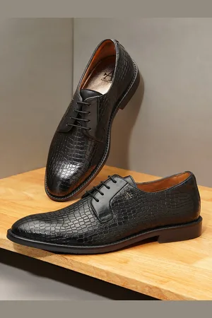 Arrow Men Textured Cloud Formal Leather Derbys