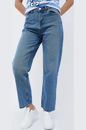 Lifestyle Women Straight Fit Clean Look Light Fade Pure Cotton Jeans