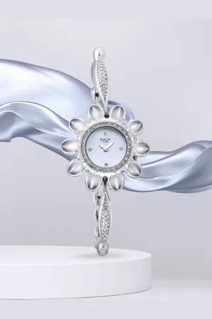 Titan Women Dial & Stainless Steel Bracelet Style Straps Analogue Watch 9893VM02
