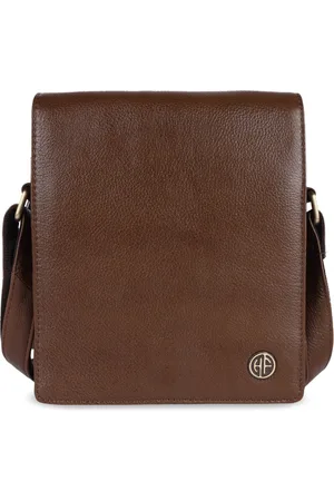 HAMMONDS FLYCATCHER Leather Structured Sling Bag
