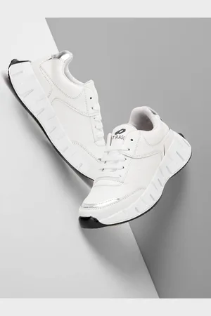 TRASE Women Round Toe Lace Up Sneakers