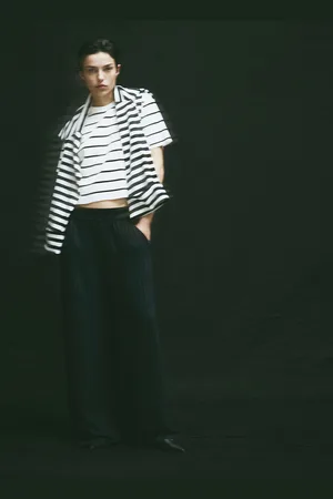 H&M Striped Knitted Round Neck Tops
