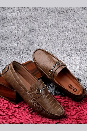 HERE&NOW Men Textured Horsebit Loafers