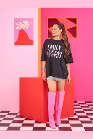 THE CLOTHING FACTORY Emily in Paris Drop-Shoulder Sleeves Cotton Oversized T-shirt