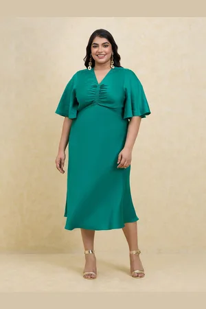 20Dresses Plus Size Green V Neck Bell Sleeves Midi Dress