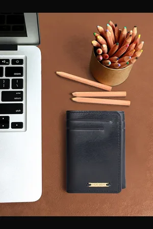 Hidesign Men Black Textured Three Fold Leather Wallet